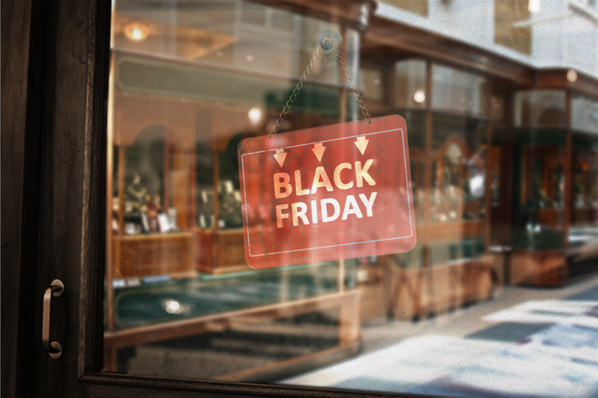 Jurkjes in de gaten houden tijdens Black Friday